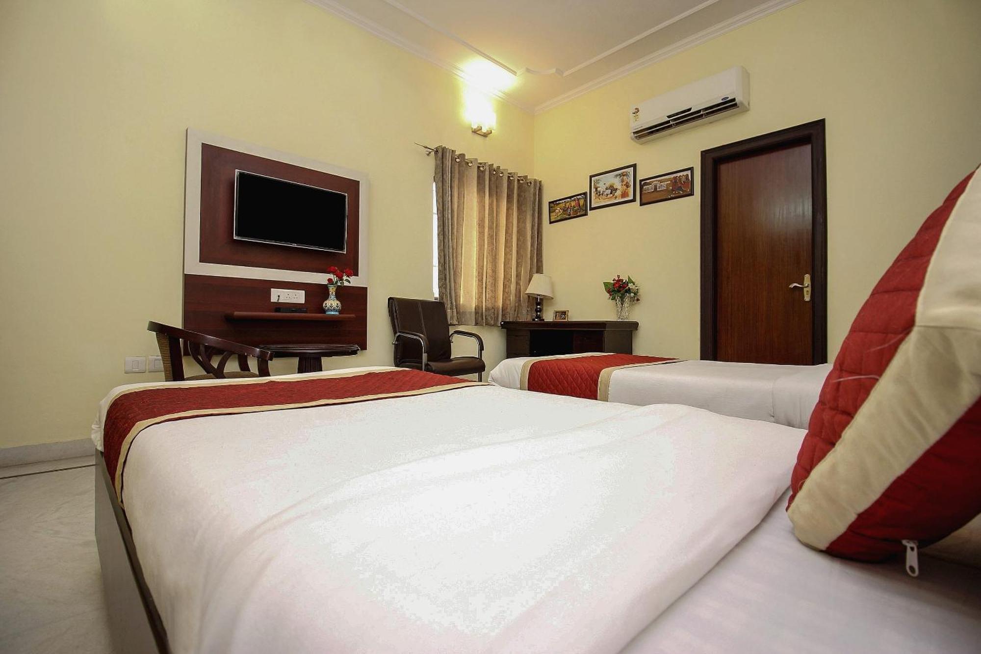 Super Hotel O Jaipur Stays Экстерьер фото