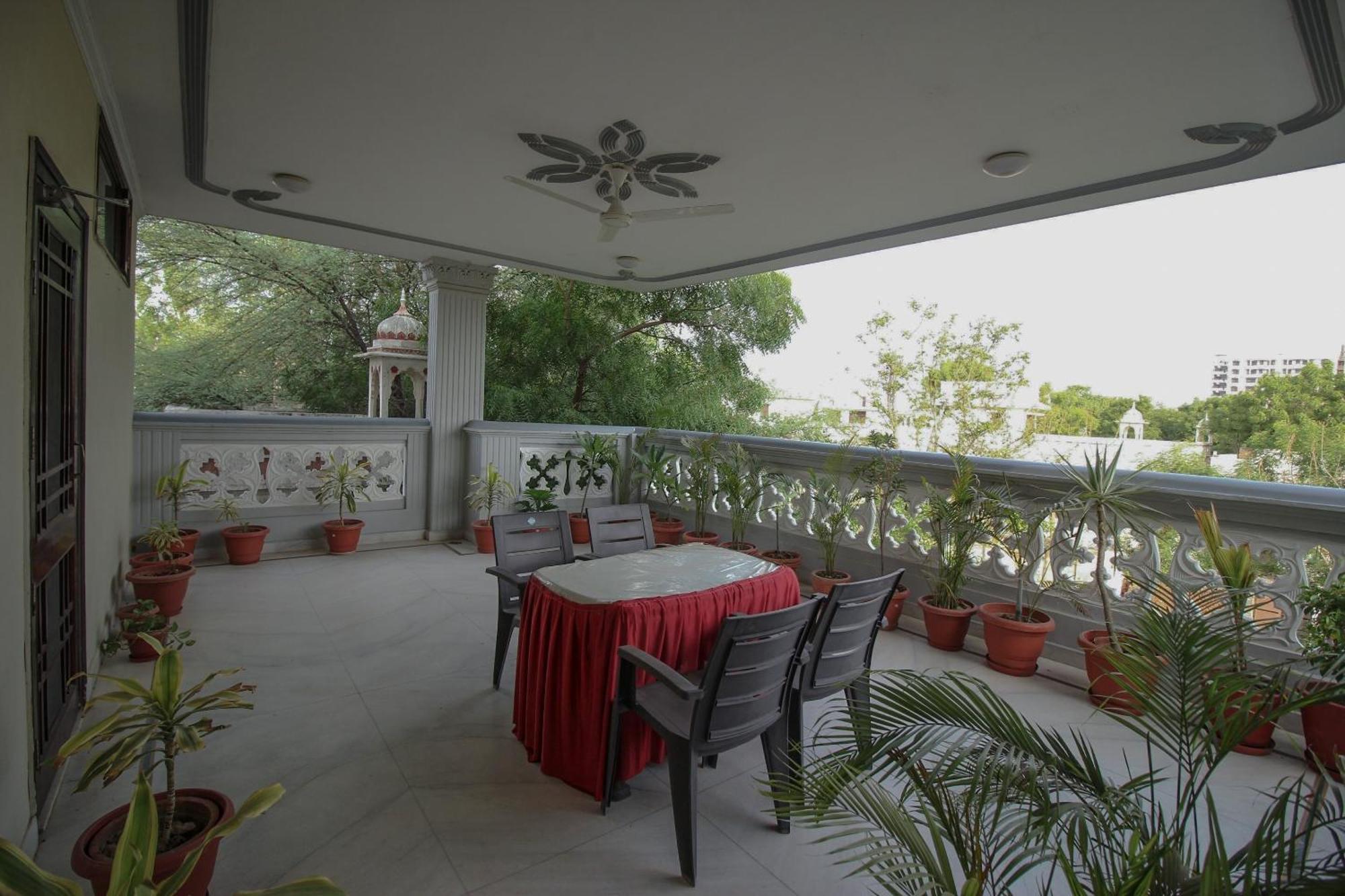 Super Hotel O Jaipur Stays Экстерьер фото