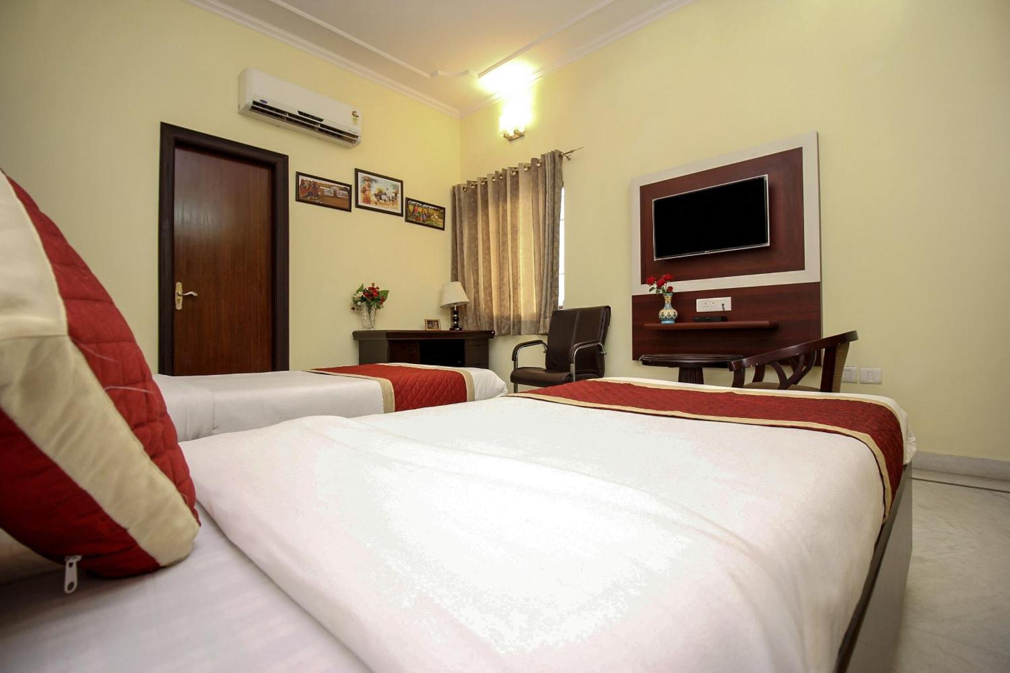 Super Hotel O Jaipur Stays Экстерьер фото